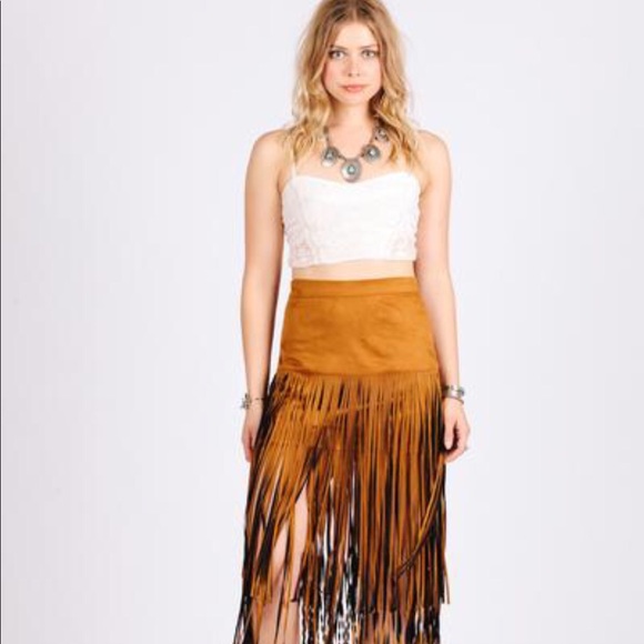 Dresses & Skirts - 🍁HP✨BOHO-CHIC VEGAN SUEDE FESTIVE FRINGE SKIRT